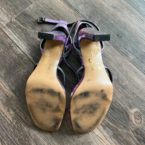 Multi metallic square open toe heel - Picture 7 of 8